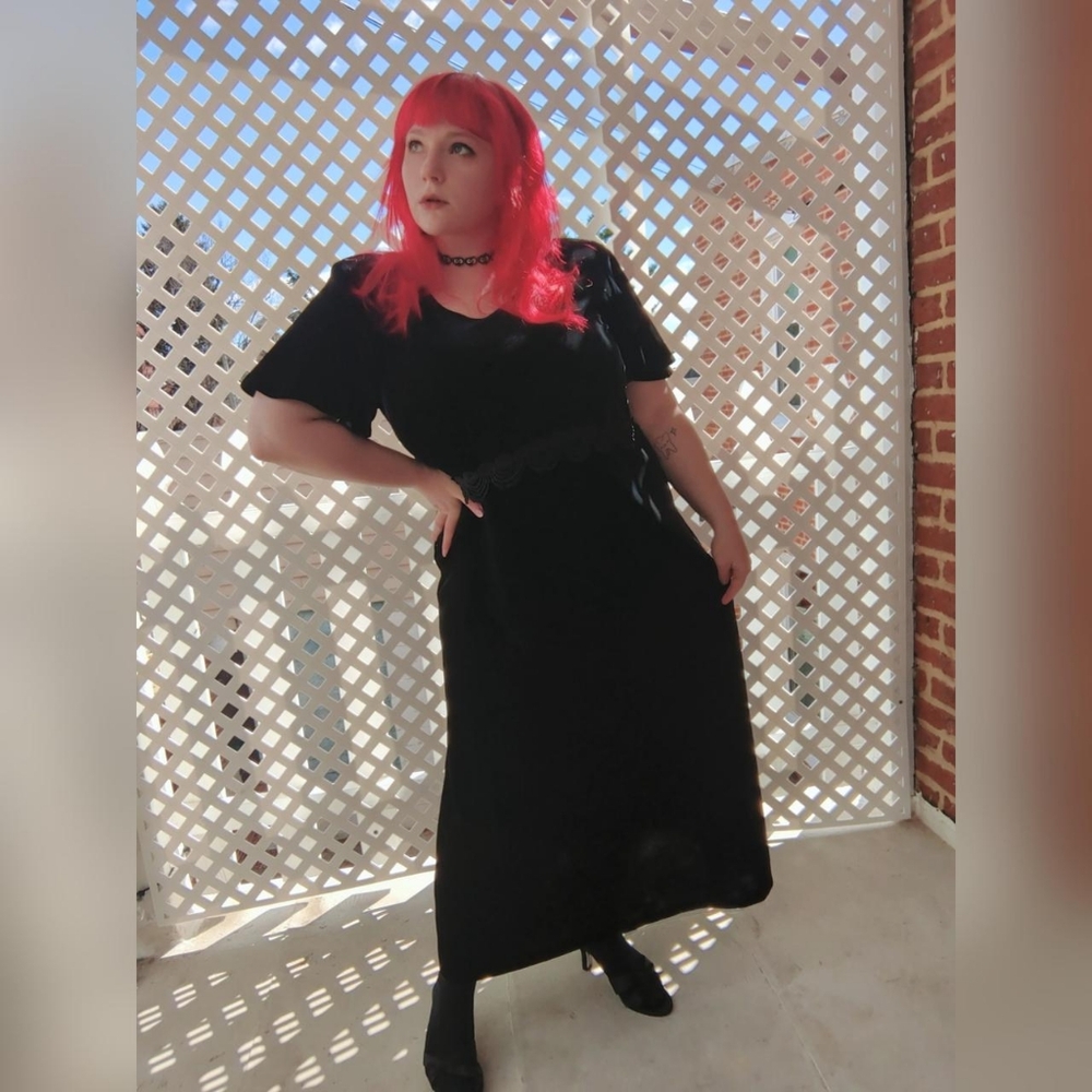 Vintage 80's Another Thyme Black Velvet Short Sleeve Maxi Dress